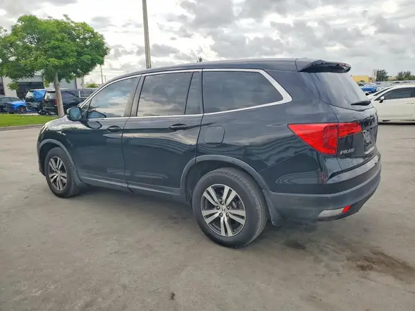 5FNYF6H56HB009366 2017 HONDA PILOT - Image 2