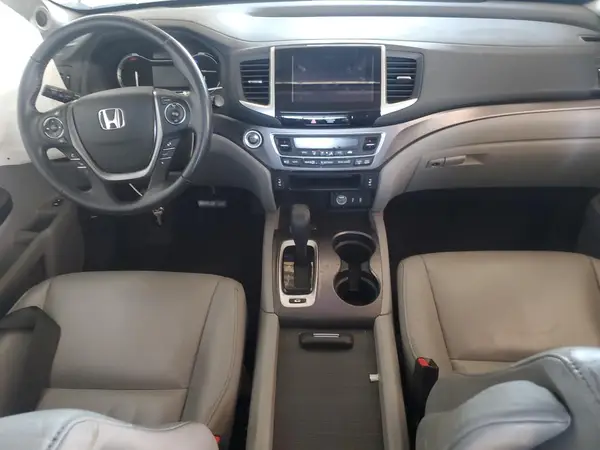 5FNYF6H56HB014700 2017 HONDA PILOT - Image 8