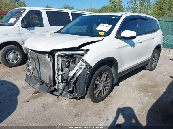 5FNYF6H56HB014826 2017 HONDA PILOT - Image 2