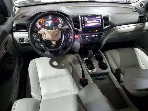 5FNYF6H56HB019072 2017 HONDA PILOT - Image 8