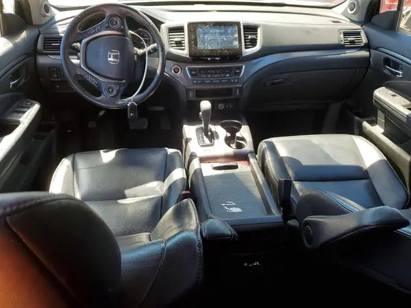 5FNYF6H56HB024028 2017 HONDA PILOT - Image 8