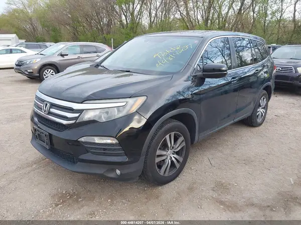 5FNYF6H56HB025289 2017 HONDA PILOT - Image 2