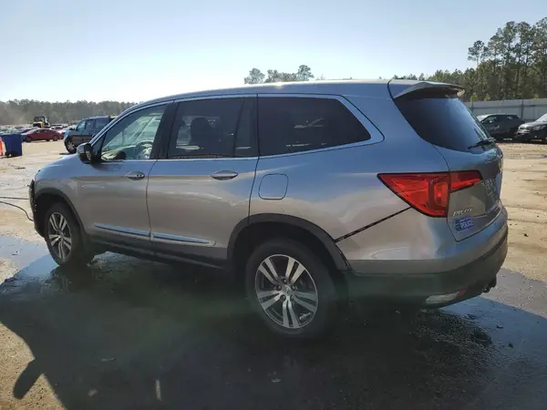 5FNYF6H56HB030217 2017 HONDA PILOT - Image 2