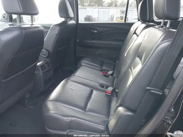 5FNYF6H56HB038933 2017 HONDA PILOT - Image 8