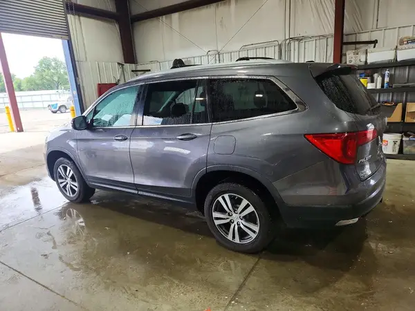 5FNYF6H56HB047079 2017 HONDA PILOT - Image 2