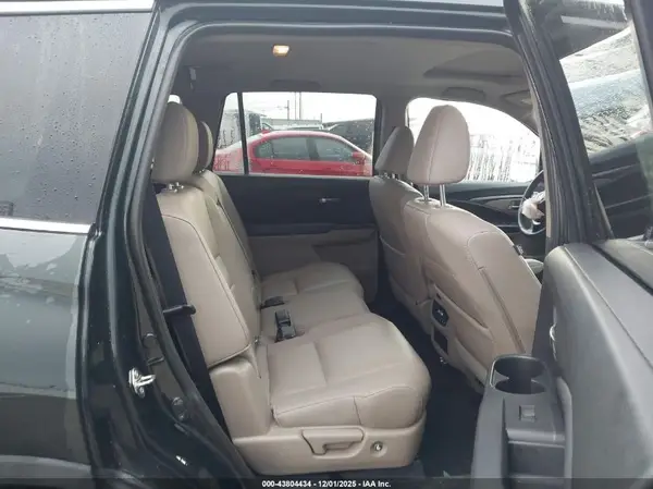5FNYF6H56HB053934 2017 HONDA PILOT - Image 8