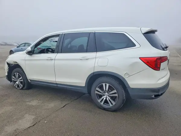 5FNYF6H56HB055179 2017 HONDA PILOT - Image 2