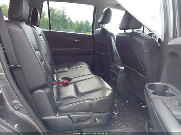 5FNYF6H56HB056154 2017 HONDA PILOT - Image 8
