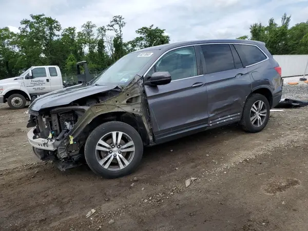 5FNYF6H56HB063511 2017 HONDA PILOT - Image 1