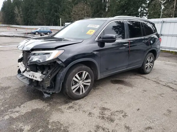 5FNYF6H56HB086982 2017 HONDA PILOT - Image 1