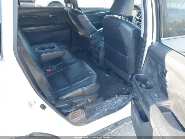5FNYF6H56HB087078 2017 HONDA PILOT - Image 8
