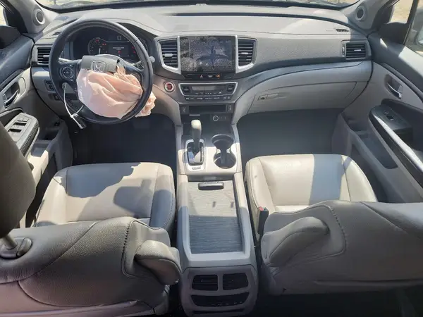5FNYF6H56HB094578 2017 HONDA PILOT - Image 8