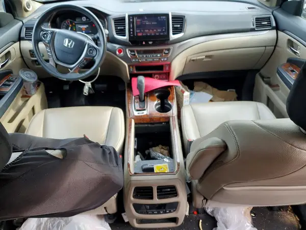5FNYF6H56HB103554 2017 HONDA PILOT - Image 8