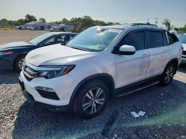 5FNYF6H56JB008899 2018 HONDA PILOT - Image 1