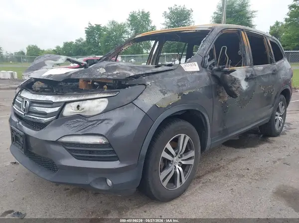 5FNYF6H56JB011186 2018 HONDA PILOT - Image 2
