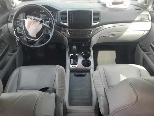 5FNYF6H56JB017036 2018 HONDA PILOT - Image 8