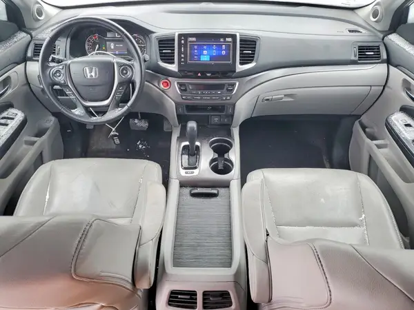 5FNYF6H56JB025900 2018 HONDA PILOT - Image 8