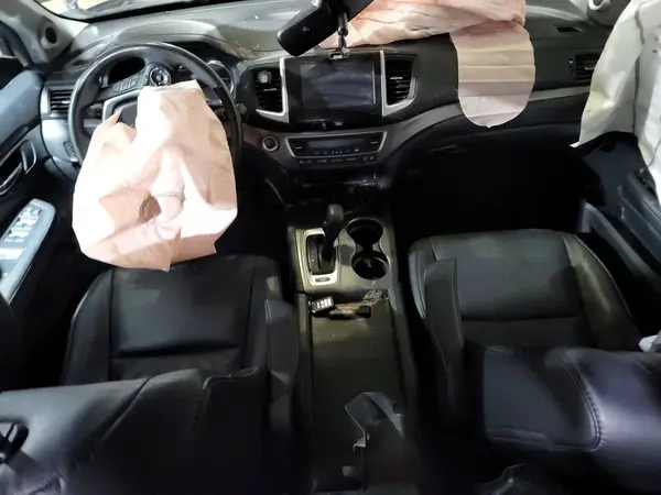 5FNYF6H56JB029431 2018 HONDA PILOT - Image 8