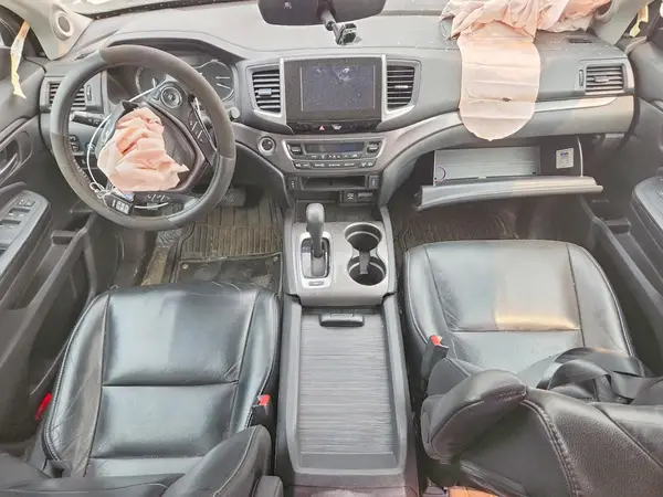 5FNYF6H56JB038792 2018 HONDA PILOT - Image 8