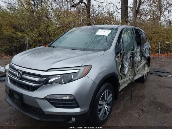 5FNYF6H56JB048500 2018 HONDA PILOT - Image 2