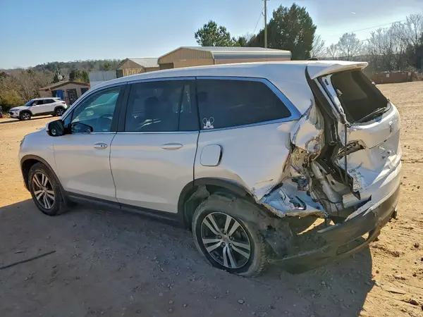 5FNYF6H56JB055057 2018 HONDA PILOT - Image 2