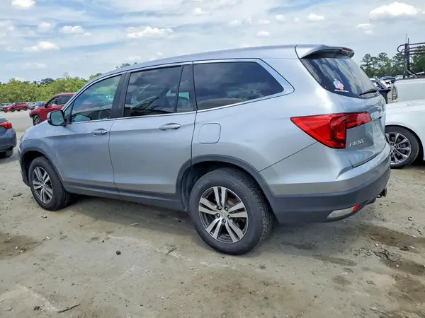 5FNYF6H56JB055317 2018 HONDA PILOT - Image 2