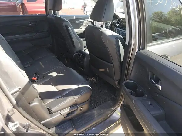 5FNYF6H56JB062011 2018 HONDA PILOT - Image 8