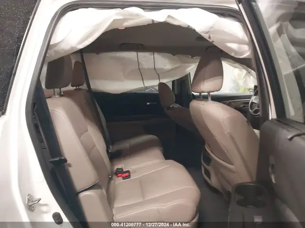 5FNYF6H56KB010055 2019 HONDA PILOT - Image 8