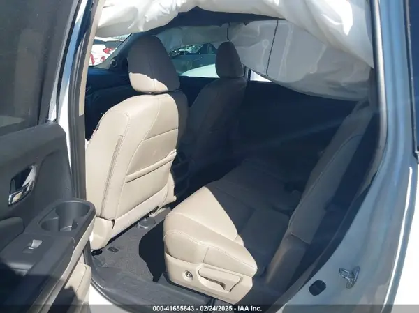 5FNYF6H56KB038745 2019 HONDA PILOT - Image 8