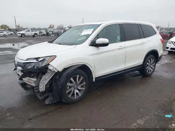 5FNYF6H56KB040043 2019 HONDA PILOT - Image 2