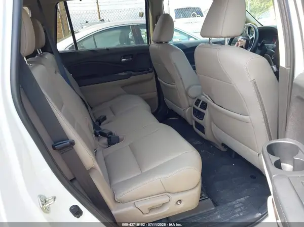 5FNYF6H56LB058513 2020 HONDA PILOT - Image 8