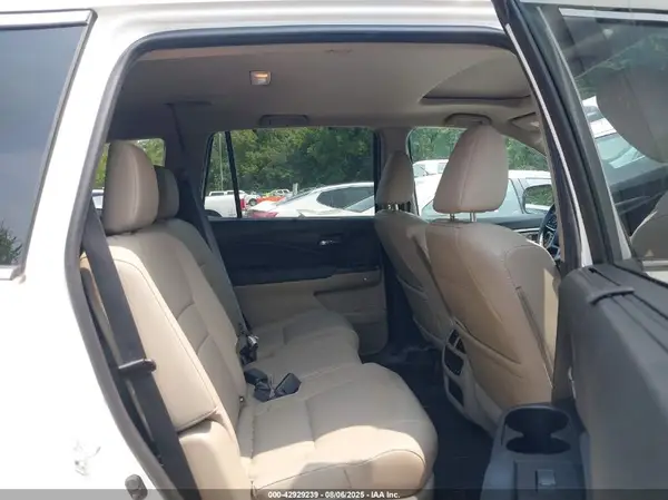 5FNYF6H56NB009878 2022 HONDA PILOT - Image 8