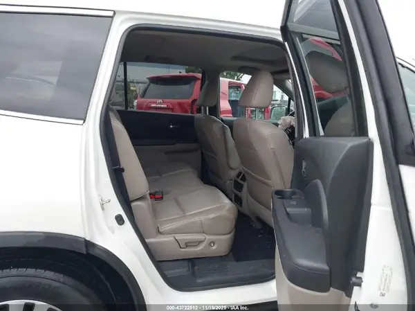 5FNYF6H57GB051463 2016 HONDA PILOT - Image 8