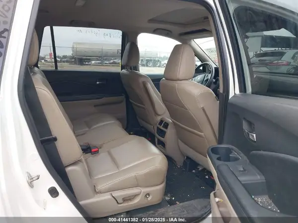 5FNYF6H57GB070417 2016 HONDA PILOT - Image 8