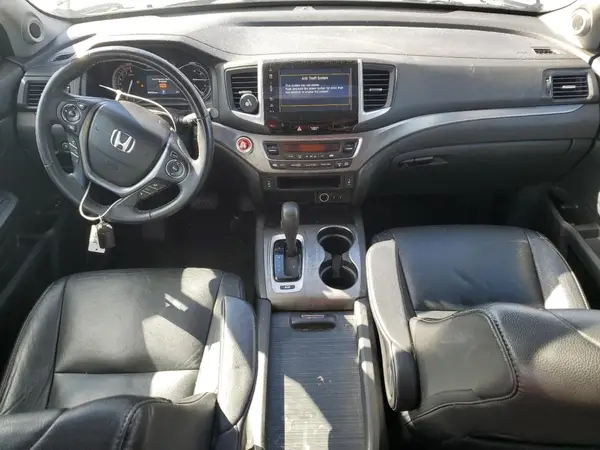 5FNYF6H57HB004841 2017 HONDA PILOT - Image 8