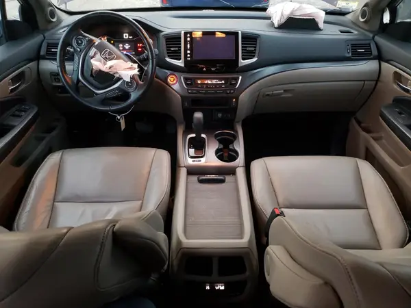 5FNYF6H57HB011076 2017 HONDA PILOT - Image 8