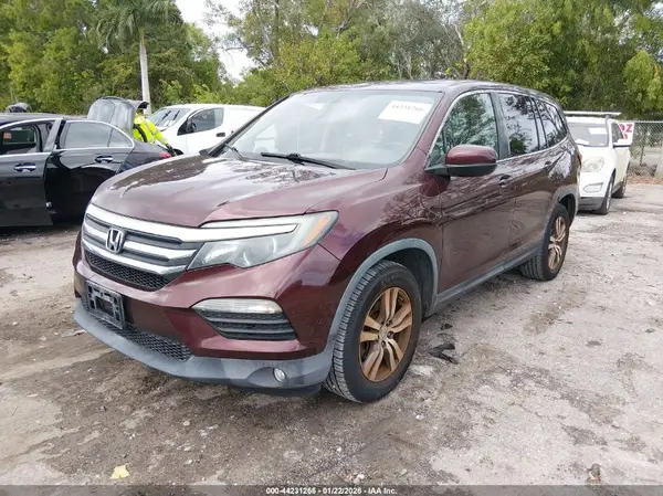 5FNYF6H57HB022207 2017 HONDA PILOT - Image 2