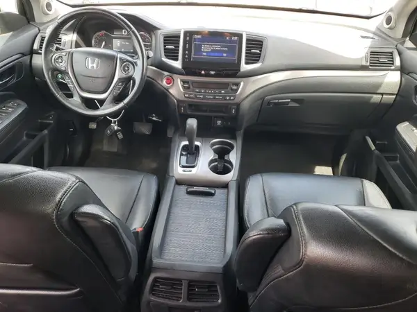 5FNYF6H57HB024121 2017 HONDA PILOT - Image 8
