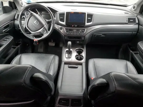 5FNYF6H57HB031439 2017 HONDA PILOT - Image 8