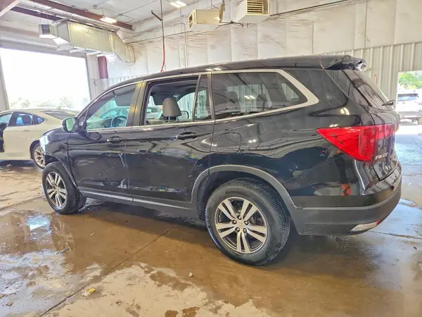 5FNYF6H57HB032204 2017 HONDA PILOT - Image 2