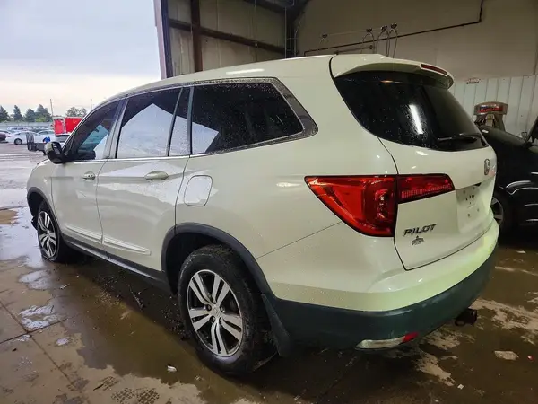 5FNYF6H57HB032302 2017 HONDA PILOT - Image 2