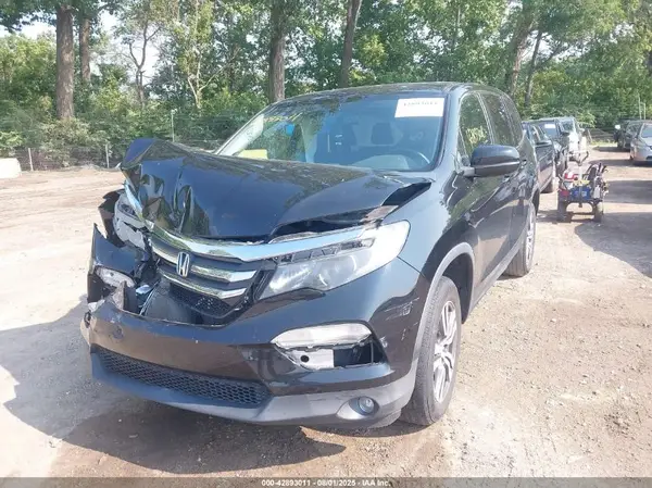 5FNYF6H57HB032784 2017 HONDA PILOT - Image 2