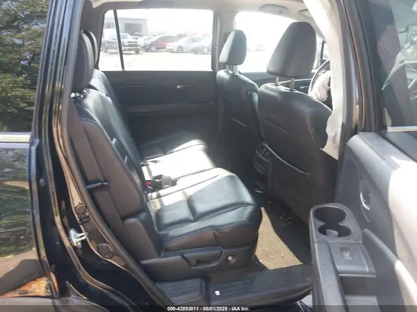 5FNYF6H57HB032784 2017 HONDA PILOT - Image 8