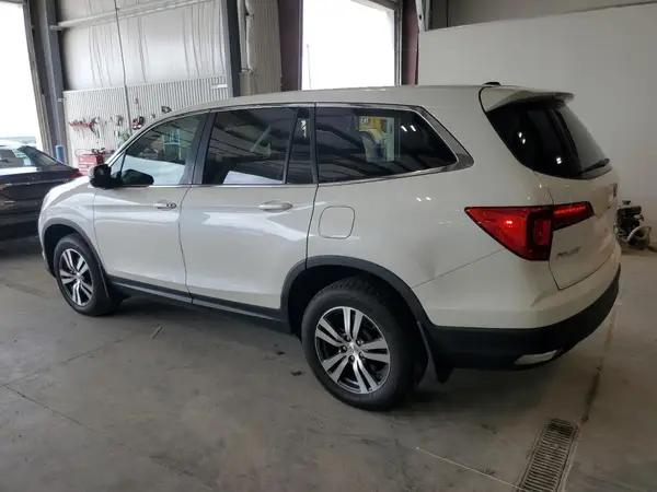 5FNYF6H57HB033465 2017 HONDA PILOT - Image 2