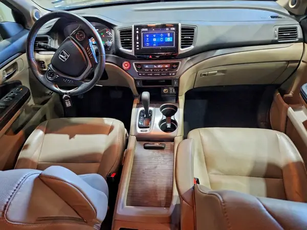 5FNYF6H57HB041792 2017 HONDA PILOT - Image 8