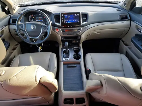 5FNYF6H57HB043137 2017 HONDA PILOT - Image 8