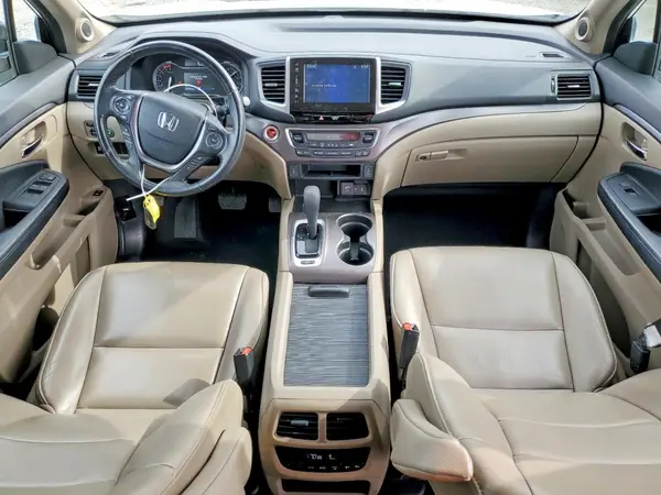 5FNYF6H57HB044398 2017 HONDA PILOT - Image 8