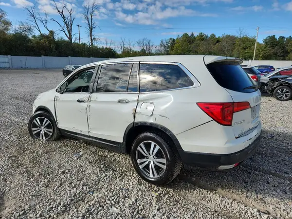 5FNYF6H57HB044837 2017 HONDA PILOT - Image 2