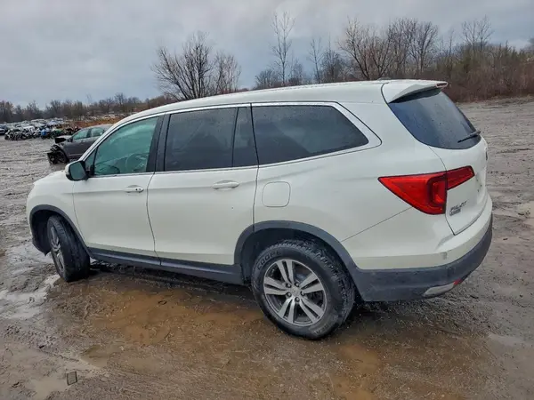 5FNYF6H57HB045552 2017 HONDA PILOT - Image 2
