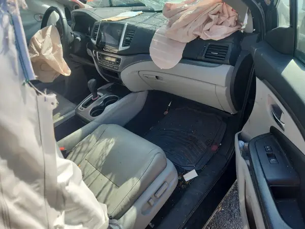 5FNYF6H57HB063999 2017 HONDA PILOT - Image 8